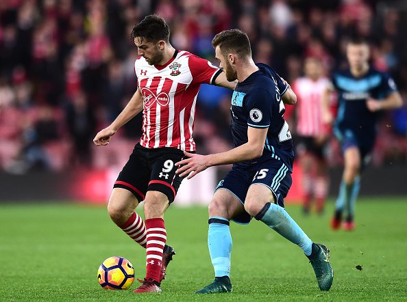 SOUTHAMPTON, ENGLAND - DECEMBER 11: Jay Rodriguez of Southampton and Calum Chambers of Middlesbrough battle for possession during the Premier League match between Southampton and Middlesbrough at St Mary's Stadium on December 11, 2016 in Southampton, England. (Photo by Alex Broadway/Getty Images)