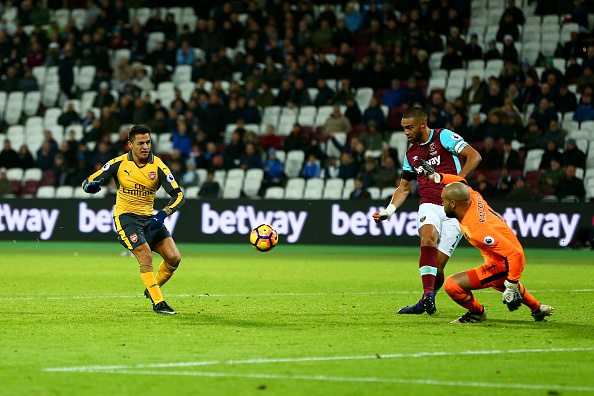 LONDON, ENGLAND - DECEMBER 03: Alexis Sanchez of Arsenal during the Premier League match between West Ham United and Arsenal at London Stadium on December 3, 2016 in London, England.