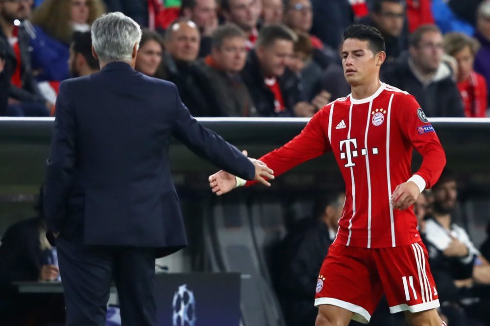 MUNICH, GERMANY - SEPTEMBER 12: James Rodriguez of Bayern Muenchen shake hands with his head coach Carlo Ancelotti during the UEFA Champions League group B match between FC Bayern Muenchen and RSC Anderlecht at Allianz Arena on September 12, 2017 in Munich, Germany. (Photo by Alexander Hassenstein/Bongarts/Getty Images)