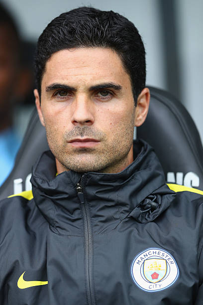 SWANSEA, WALES - SEPTEMBER 24: Mikel Arteta, Assistant coach of Manchester City looks on during the Premier League match between Swansea City and Manchester City at Liberty Stadium on September 24, 2016 in Swansea, Wales. (Photo by Michael Steele/Getty Images)
