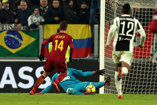 TURIN, ITALY - DECEMBER 23: Patrik Schick of AS Roma misses a goal during the serie A match between Juventus and AS Roma at the Allianz Stadium on December 23, 2017 in Turin, Italy. (Photo by Gabriele Maltinti/Getty Images)