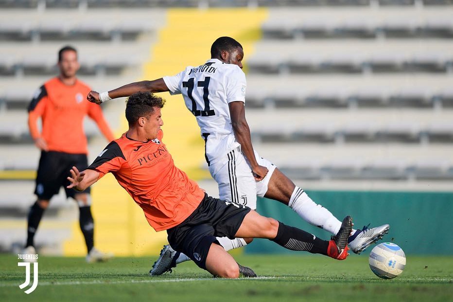 Stephy Mavididi scoring for Juventus u23s against Siena (Photo via Instagram / StephyAlvaro)