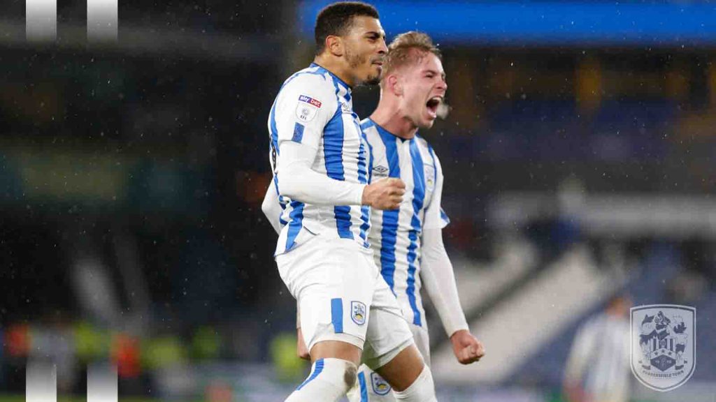 Karlan Grant (L) celebrating his goal with Emile Smith Rowe (R) (Photo via Twitter / HTAFC)