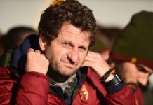 Montemurro: Chelsea have a phenomenal squad, don’t write them off LIVERPOOL, ENGLAND - NOVEMBER 18: Joe Montemurro of Arsenal looks on ahead of the FA WSL match between Everton Ladies and Arsenal Women on November 18, 2018 in Liverpool, England. (Photo by Nathan Stirk/Getty Images)