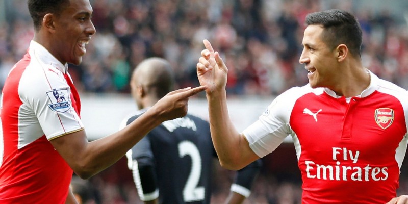 Arsenal's Transfer Focus: Sell first, buy second 3 Alex Iwobi and Alexis Sanchez of Arsenal