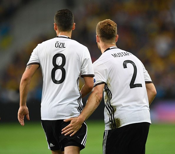 mesut ozil germany v ukraine