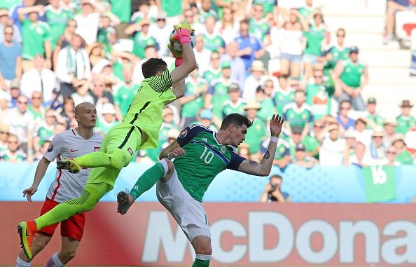 wojciech szczesny poland v northern ireland