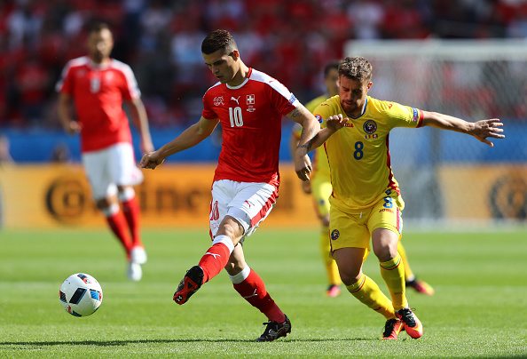 xhaka v romania
