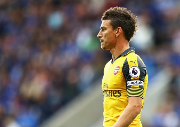 arsenal away laurent koscielny leicester city e1471723509585