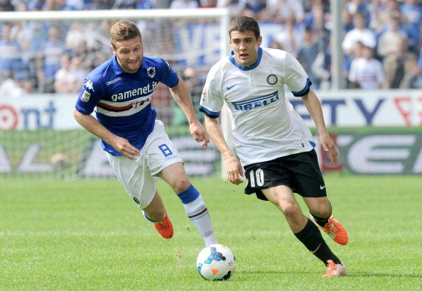 GENOA, ITALY - APRIL 13: (L-R) Shkodran Mustafi of UC Sampdoria compete for the ball with Matteo Kovacic of FC Internazionale during the Serie A match UC Sampdoria and FC Internazionale Milano at Stadio Luigi Ferraris on April 13, 2014 in Genoa, Italy. (Photo by Pier Marco Tacca/Getty Images)