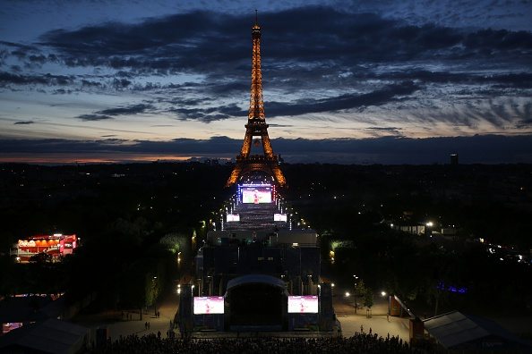 paris eiffel tower
