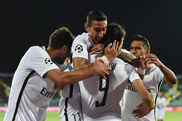 Match preview - Arsenal v Ludogorets 2 Paris Saint-Germain's Uruguayan forward Edinson Cavani (C) celebrates with teammates after scoring during the UEFA Champions League Group A football match between Ludogorets Razgrad and Paris Saint-Germain (PSG) at Vasil Levski National Stadium in Sofia on September 28, 2016. / AFP / DIMITAR DILKOFF (Photo credit should read DIMITAR DILKOFF/AFP/Getty Images)