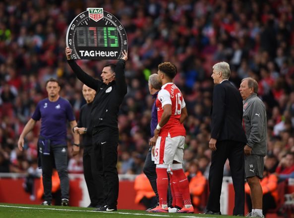 oxlade chamberlain substitute e1476625776546