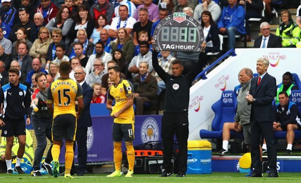 ozil oxlade chamberlain e1476627188978