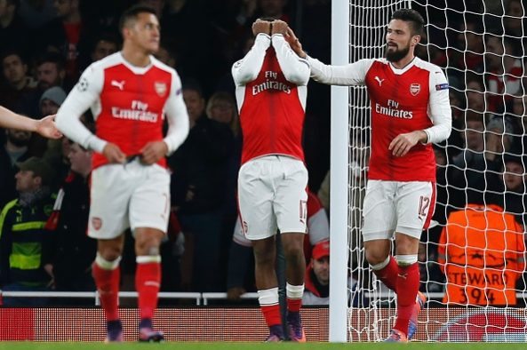 Alex Iwobi scores own goal in Arsenal v PSG