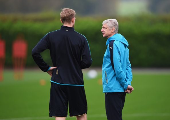 Arsene Wenger and Per Mertesacker