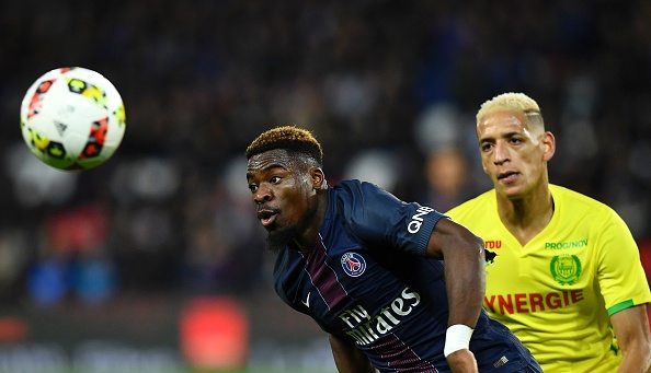 Match preview: Arsenal v PSG 4 Paris Saint-Germain's Ivorian defender Serge Aurier (L) eyes the ball next to Nantes' French forward Yacine Bammou during the French L1 football match between Paris Saint-Germain (PSG) and Nantes at the Parc des Princes stadium in Paris on November 19, 2016. (Picture source: AFP / Franck Fife / Getty Images)