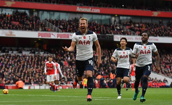 Čech picks out what went wrong against Tottenham 3 Tottenham Hotspur's English striker Harry Kane (c) celebrates scoring his team's first goal from the penalty spot during the English Premier League football match between Arsenal and Tottenham Hotspur at the Emirates Stadium in London on November 6, 2016. / AFP / BEN STANSALL / RESTRICTED TO EDITORIAL USE. No use with unauthorized audio, video, data, fixture lists, club/league logos or 'live' services. Online in-match use limited to 75 images, no video emulation. No use in betting, games or single club/league/player publications. / (Photo credit should read BEN STANSALL/AFP/Getty Images)