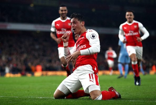 Mesut Ozil scores v Stoke