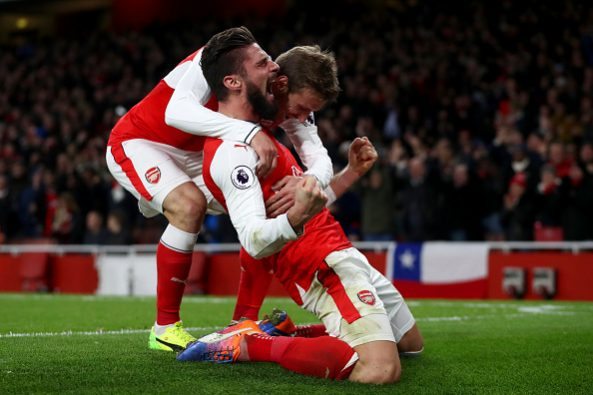 Giroud - I've not signed a new Arsenal contract... yet 2 Olivier Giroud