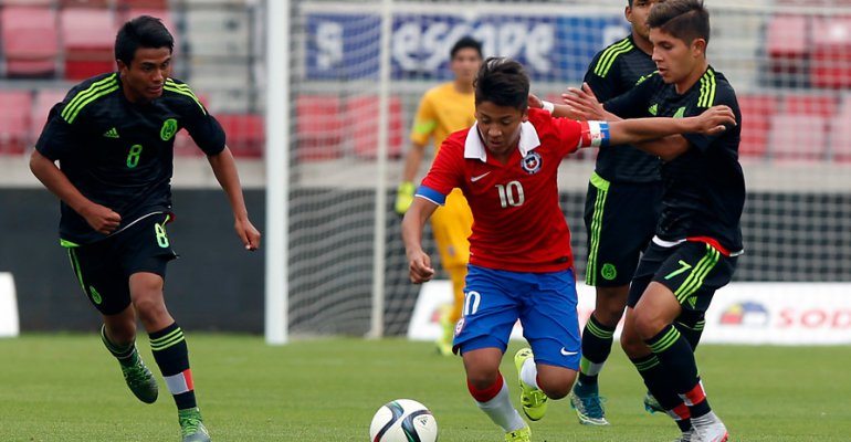 Who is the Chilean Arsenal have taken on trial 3 times? 2 allende 1