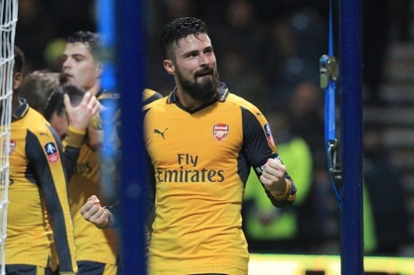 Olivier Giroud celebrates