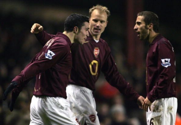 Robin van Persie, Dennis Bergkamp and Mathieu Flamini v Wigan
