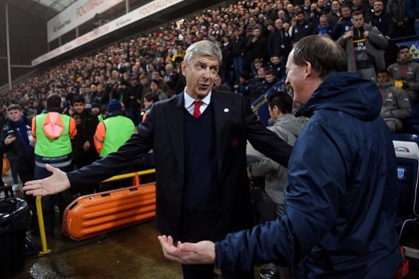 Top 10 pictures from the weekend 5 Arsene Wenger and Simon Grayson