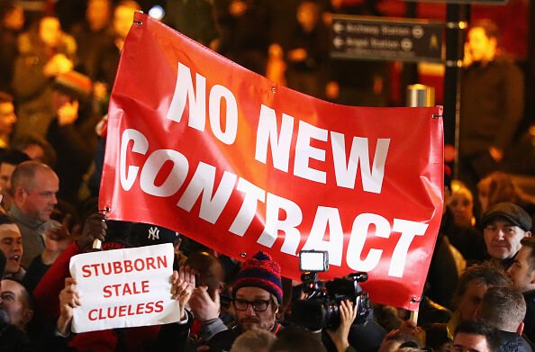 arsene wenger protest 5