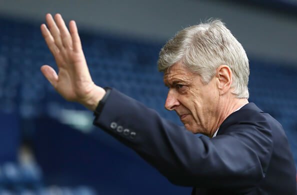 arsene wenger waving