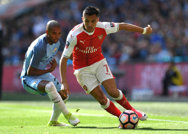 alexis sanchez dribbling