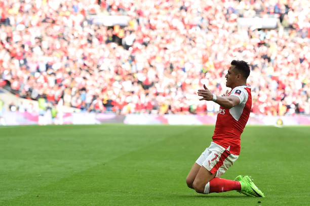 alexis sanchez scores at wembley