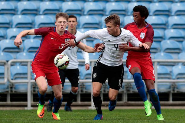 Newcastle defensive talent linked with Arsenal and Manchester United after scouting missions 2 lewis gibson 2