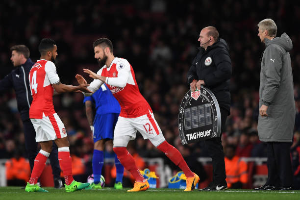 Player focus: Walcott's decision-making frustrates despite promising occasions 3 walcott giroud
