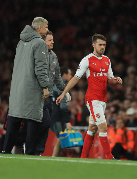 aaron ramsey injured v sunderland