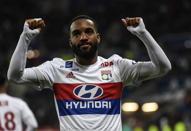 7 players Wenger has used the personal touch to sign 7 lacazette May 20