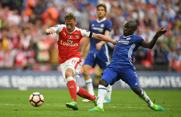 mesut ozil fa cup final