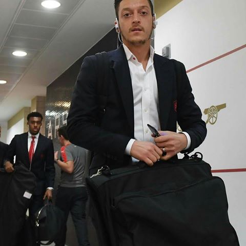 ozil ipod