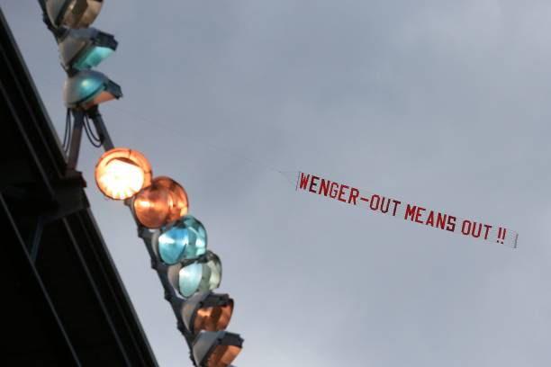 Arsenal fans to unveil new Wenger banner against Milan 3 wenger out means out plane