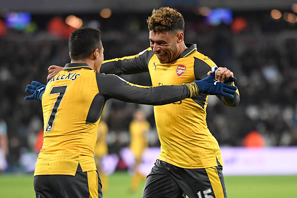 Alexis Sanchez Alex Oxlade-Chamberlain