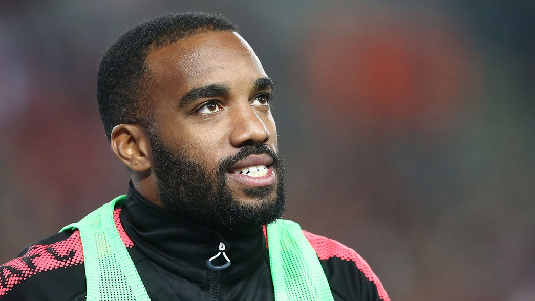 Lacazette warming up Sydney game