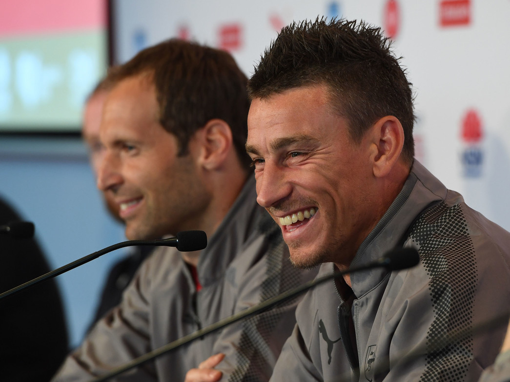 Laughing Koscielny