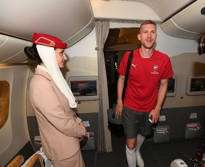 Mertesacker boarding