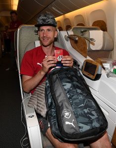 Mertesacker playing cards