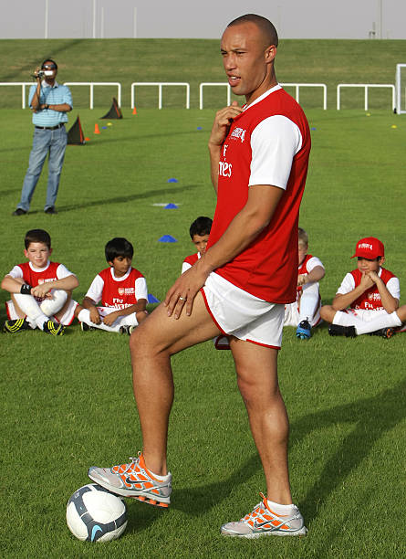 7 players Wenger has used the personal touch to sign 6 Mikael Silvestre