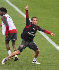 Monreal pointing