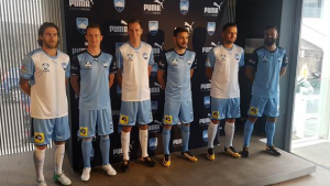Sydney FC kit6