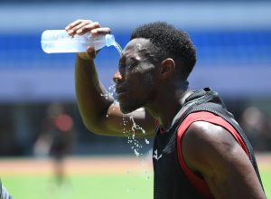 Welbeck cools off