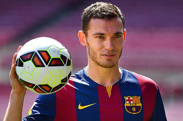 BARCELONA, SPAIN - AUGUST 10: Thomas Vermaelen poses as he is unveiled as a new player for FC Barcelona at the Camp Nou stadium on August 10, 2014 ...
