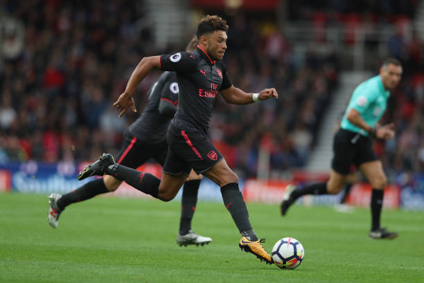 Oxlade-Chamberlain to reject insane Arsenal offer 2 ox stoke